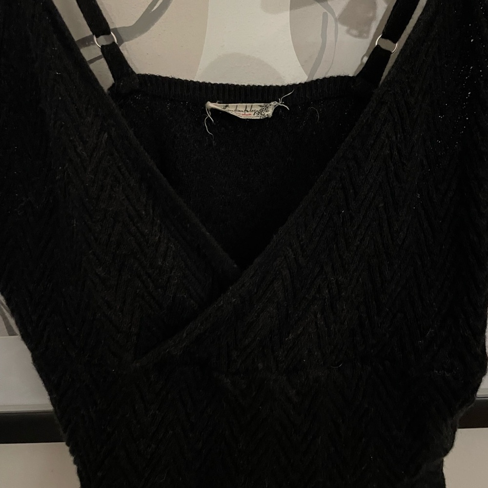 Free People Black Crop Top - Picture 2 of 5